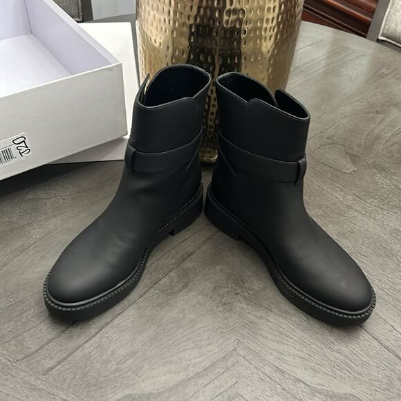 VINCE Kaelyn Water-resistant Leather Buckle Boots - Picture 7 of 8